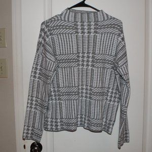 Max Studio Patterned Sweater